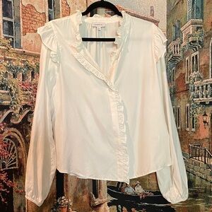 Evereve Cream Ruffle Blouse